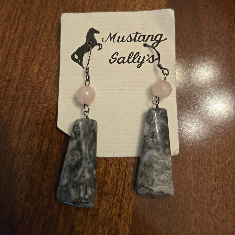 Handmade Vintage rhodonite and pink opal earrings - Mustang Sally's NWT Vintage